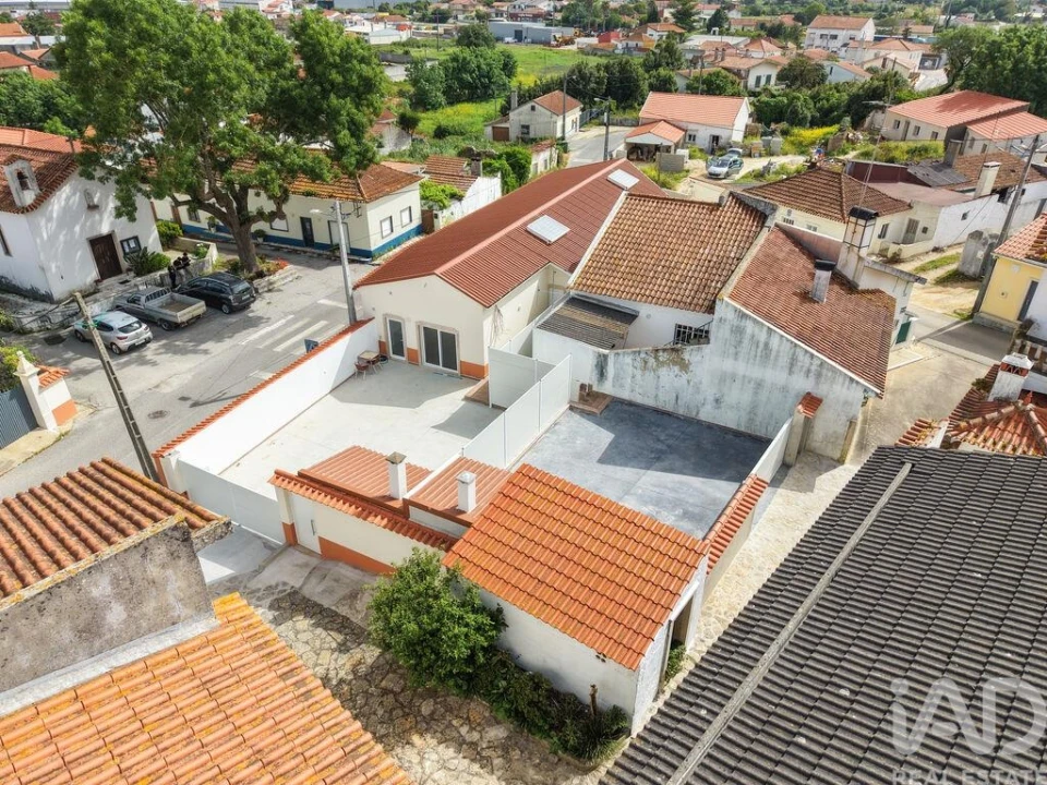 Moradia T3 para Venda em Benedita Foto 7