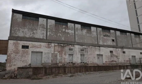 Armazém para Venda em Barbacena e Vila Fernando