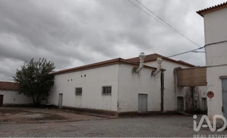 Armazém para Venda em Barbacena e Vila Fernando