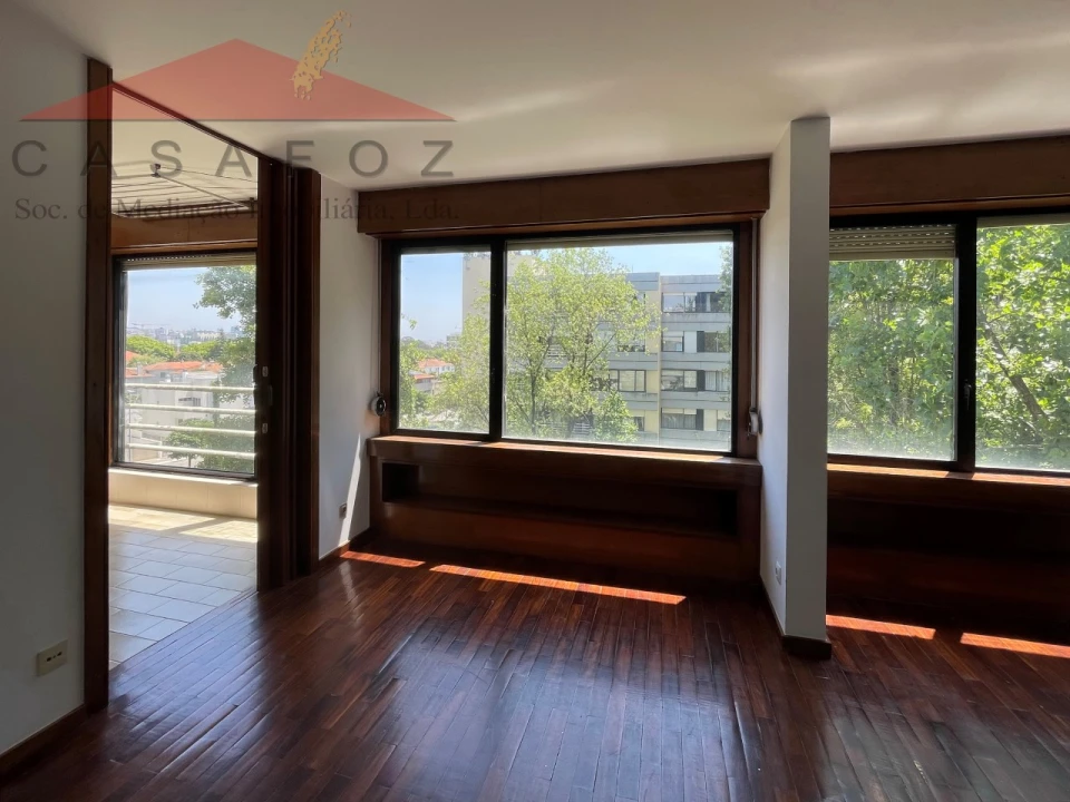 Apartamento T1 para Arrendamento em Aldoar, Foz do Douro e Nevogilde Foto 7