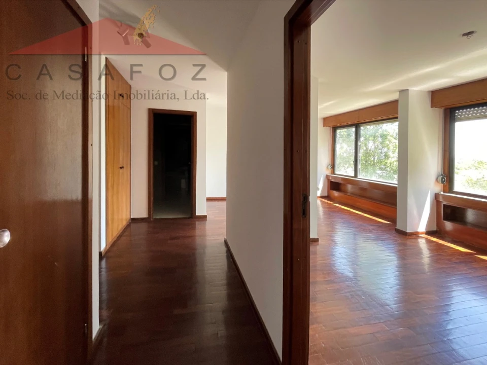 Apartamento T1 para Arrendamento em Aldoar, Foz do Douro e Nevogilde Foto 13