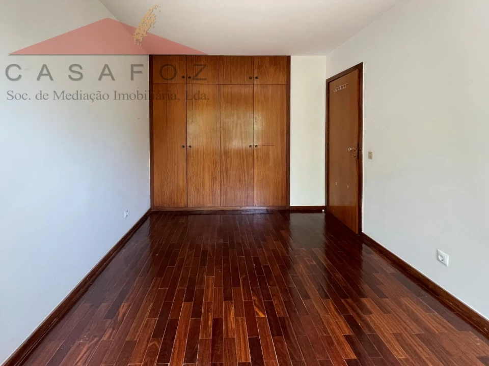 Apartamento T1 para Arrendamento em Aldoar, Foz do Douro e Nevogilde Foto 19