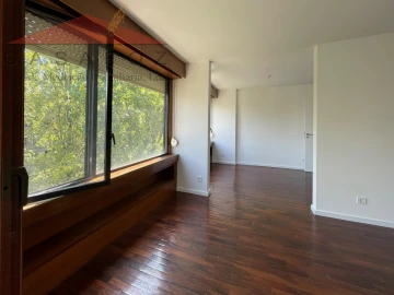 Apartamento T1 para Arrendamento em Aldoar, Foz do Douro e Nevogilde