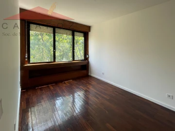 Apartamento T1 para Arrendamento em Aldoar, Foz do Douro e Nevogilde
