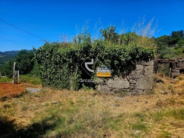 Moradia T2 para Venda em Ponte da Barca, V.N. Muía, Paço Vedro Magalhães