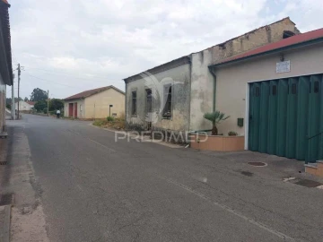 Moradia T2 para Venda em Oiã