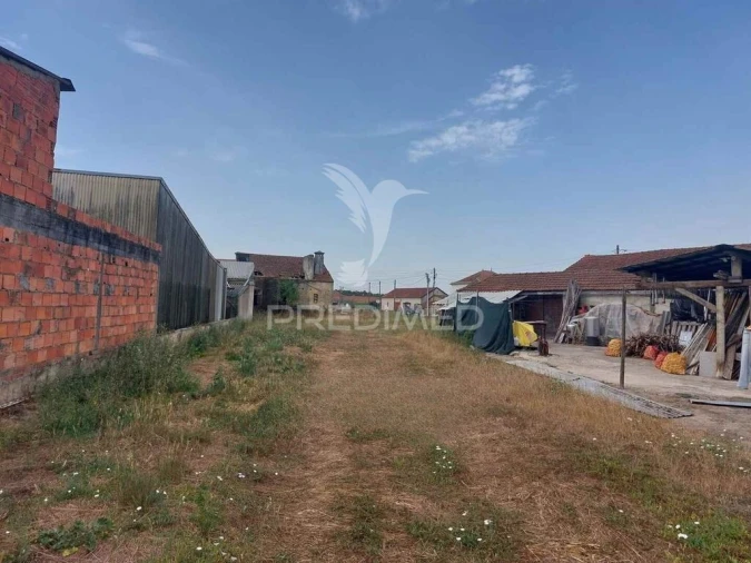 Moradia T2 para Venda em Oiã Foto 10