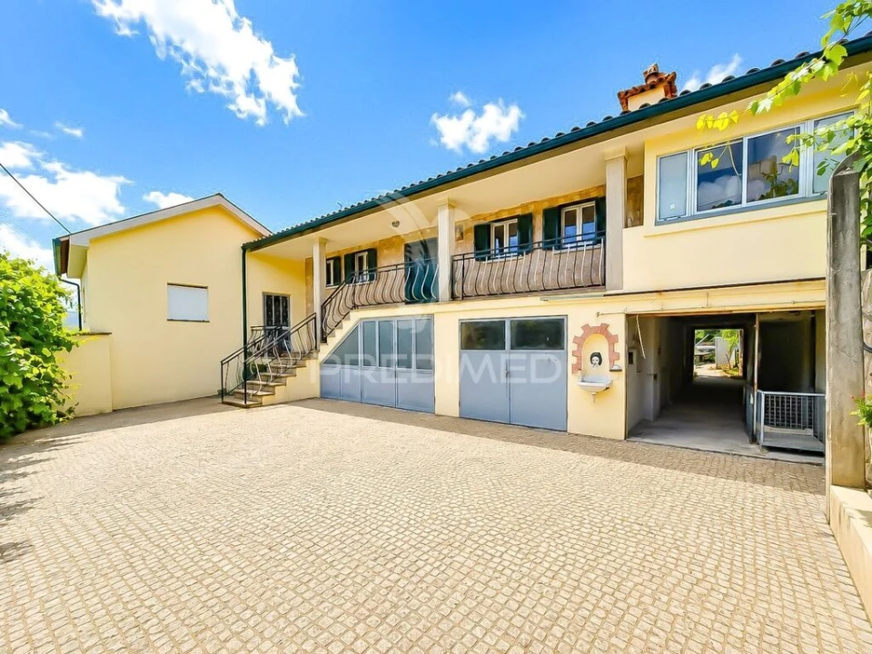 Moradia T5 para Venda em Valbom (São Pedro), Passô e Valbom (São Martinho) Foto 1