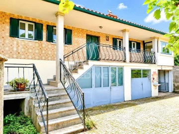 Moradia T5 para Venda em Valbom (São Pedro), Passô e Valbom (São Martinho)