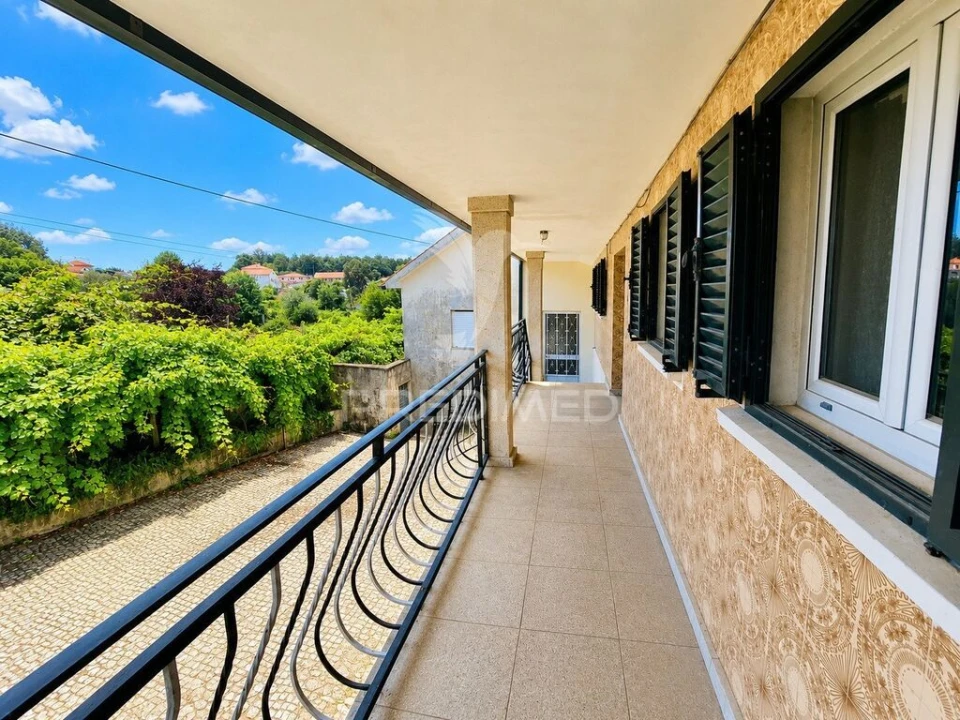 Moradia T5 para Venda em Valbom (São Pedro), Passô e Valbom (São Martinho) Foto 3