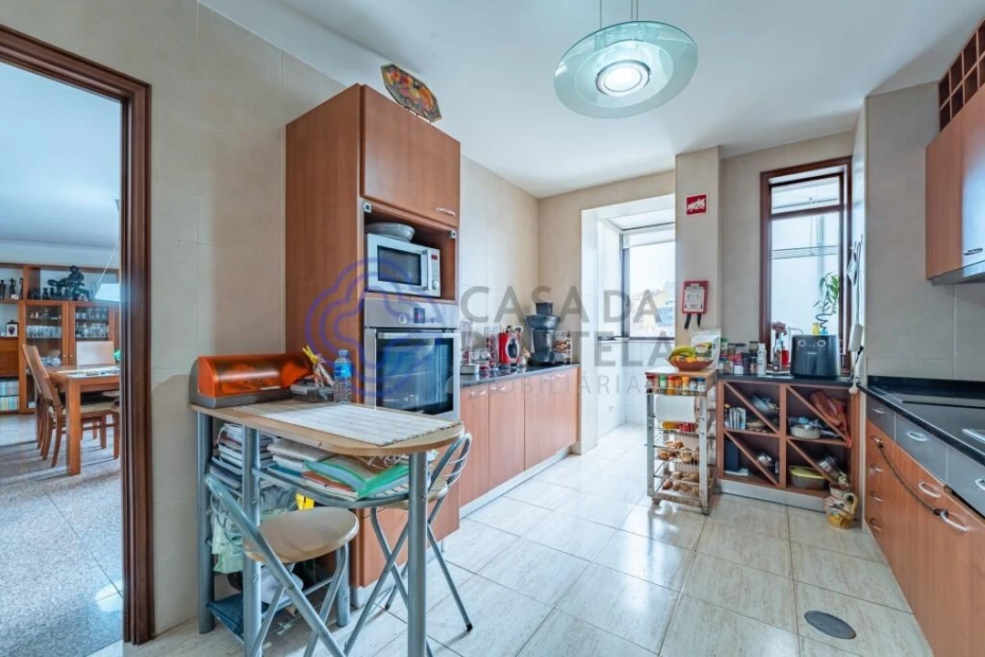 Apartamento T5 para Venda em Mafamude e Vilar do Paraíso Foto 10