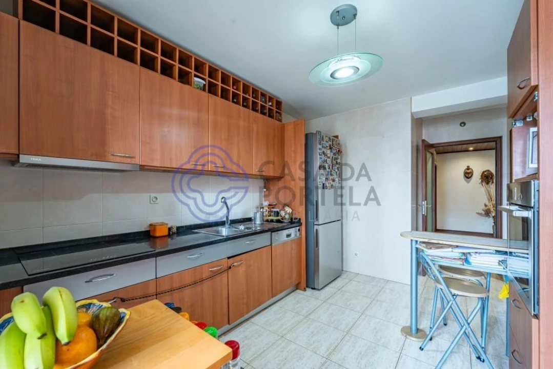 Apartamento T5 para Venda em Mafamude e Vilar do Paraíso Foto 11