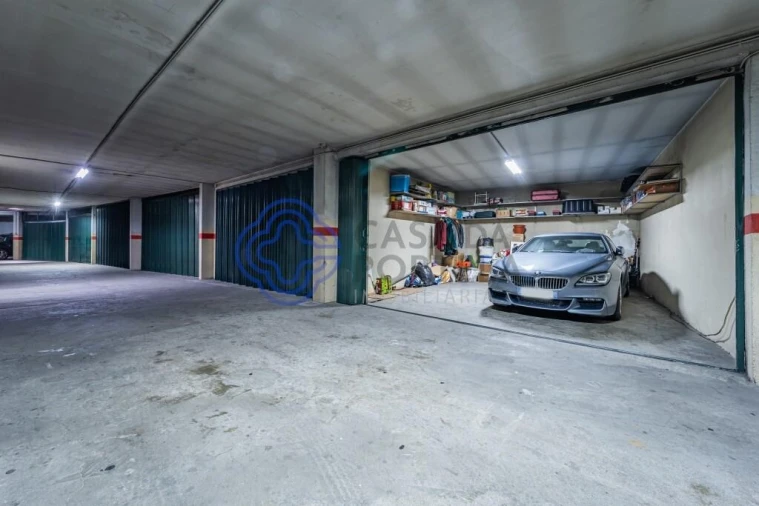 Apartamento T5 para Venda em Mafamude e Vilar do Paraíso Foto 27
