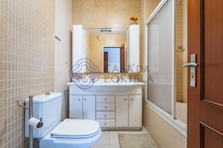 Apartamento T5 para Venda em Mafamude e Vilar do Paraíso Foto 21