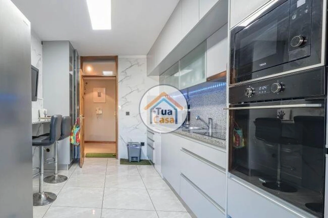 Apartamento T3 para Venda em Rio Tinto Foto 17