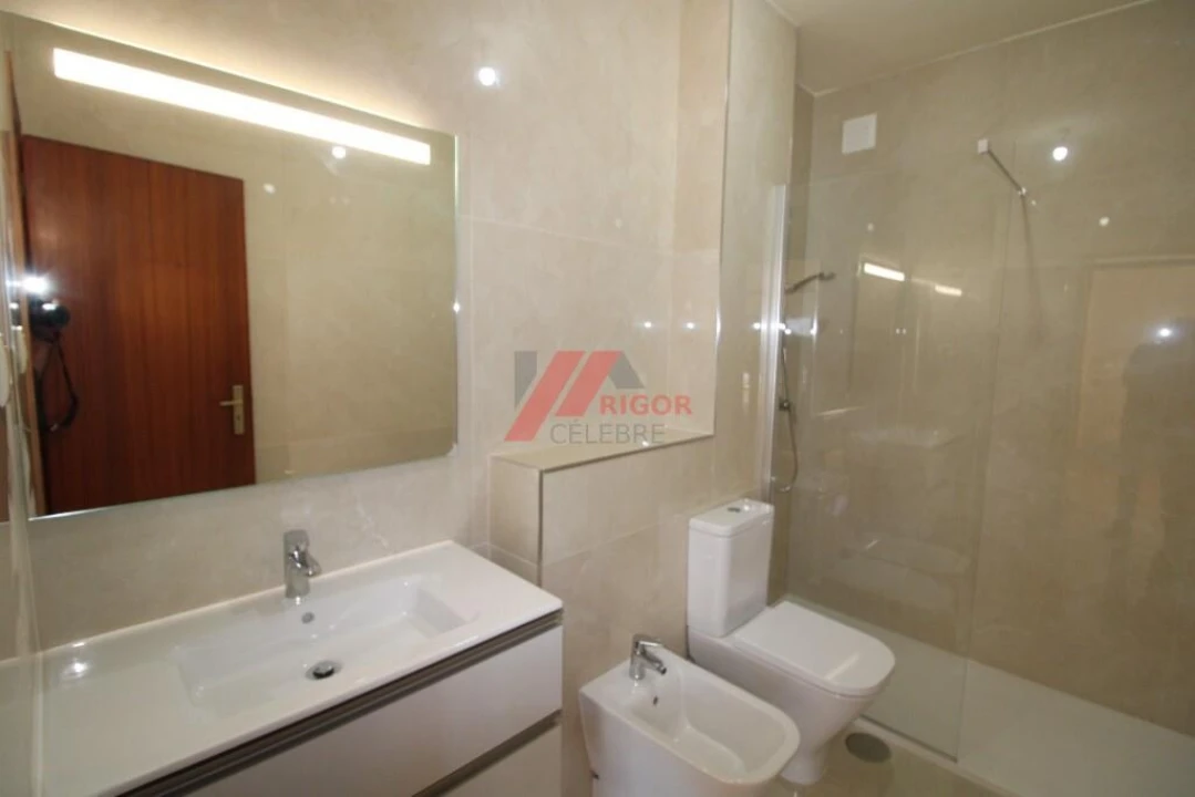 Apartamento T2 para Venda em Vila do Conde Foto 15
