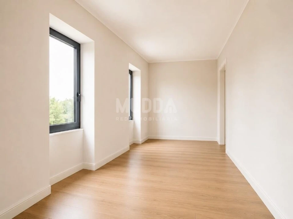 Moradia T5 para Venda em Avanca Foto 4