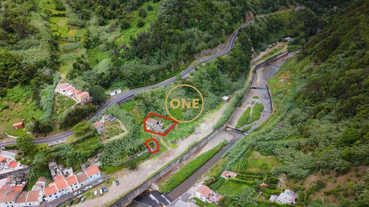 Moradia T2 para Venda em Ribeira Quente Foto 2