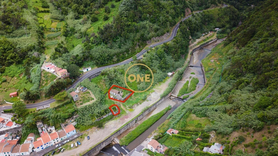 Moradia T2 para Venda em Ribeira Quente Foto 2