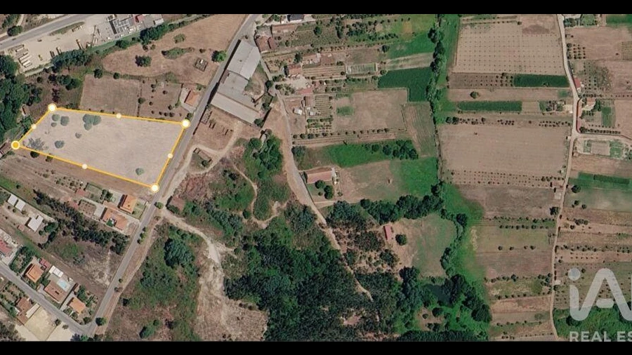 Terreno para Venda em Canas de Santa Maria