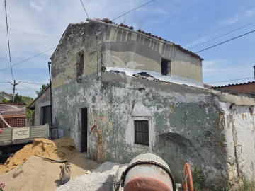 Moradia T1 para Venda em Madalena e Beselga