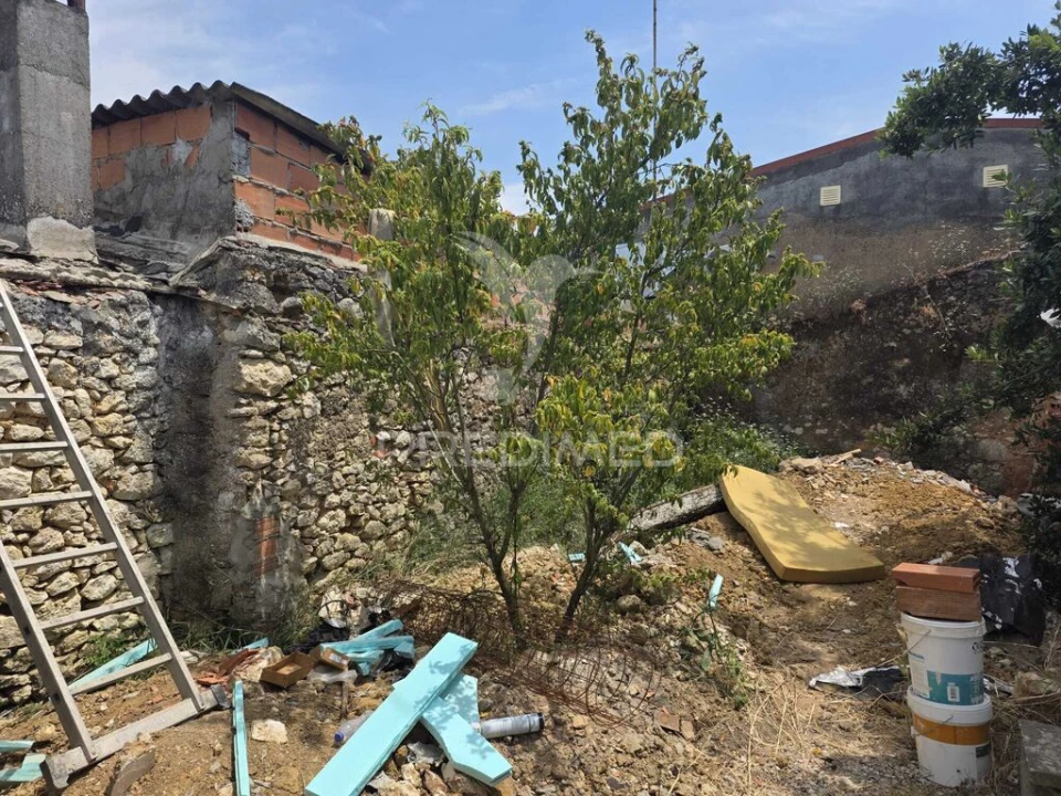Moradia T1 para Venda em Madalena e Beselga Foto 6