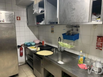Loja para Venda em Alijo