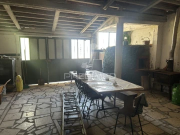 Moradia T5 para Venda em Igreja Nova do Sobral