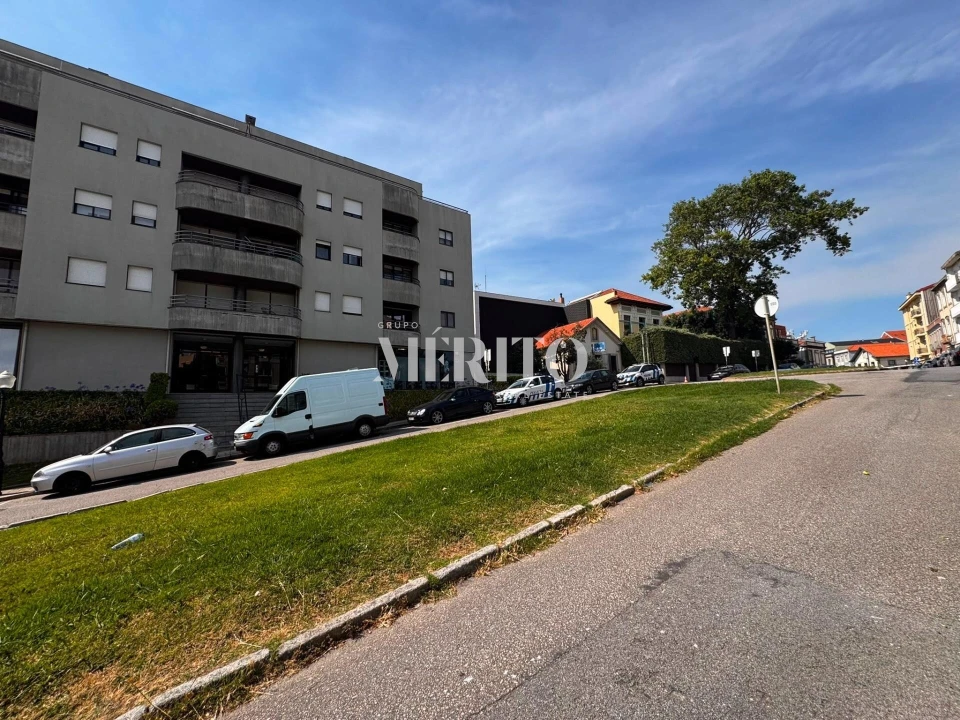 Moradia T3 para Venda em Aldoar, Foz do Douro e Nevogilde Foto 12