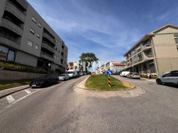 Moradia T3 para Venda em Aldoar, Foz do Douro e Nevogilde
