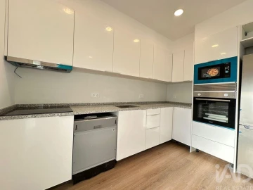Apartamento T2 para Venda em Faro (Sé e São Pedro)