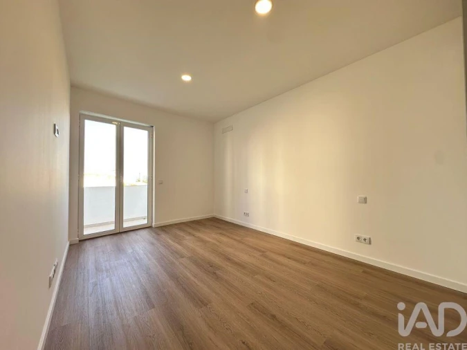 Apartamento T2 para Venda em Faro (Sé e São Pedro) Foto 10