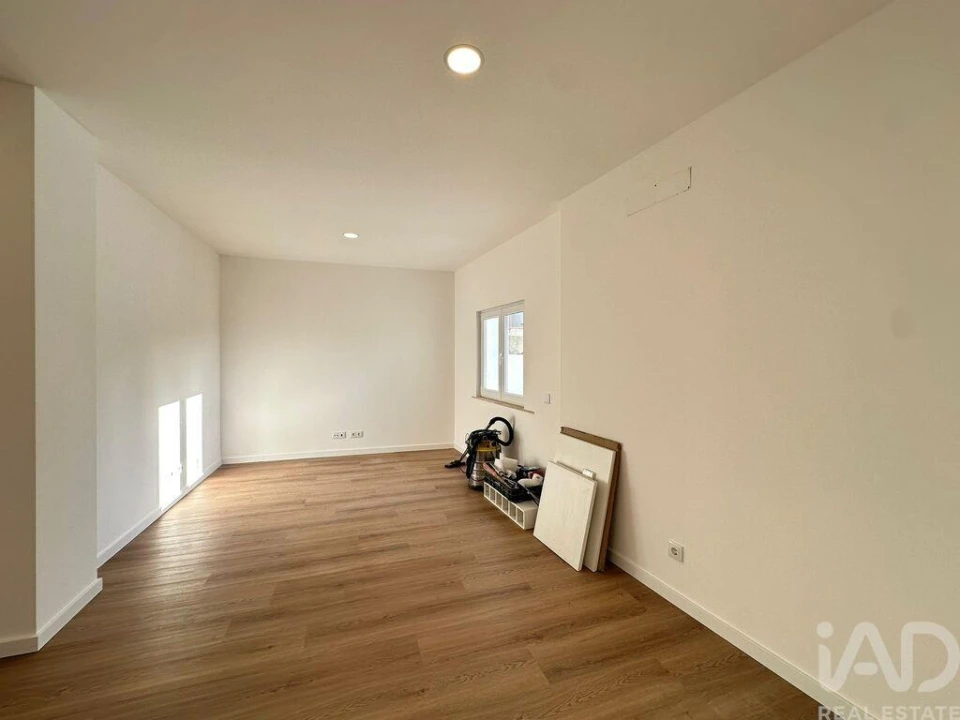 Apartamento T2 para Venda em Faro (Sé e São Pedro) Foto 11