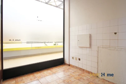 Loja para Arrendamento em Santa Marinha e São Pedro da Afurada