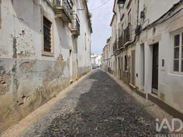 Moradia T4 para Venda em São Bento do Cortiço e Santo Estêvão