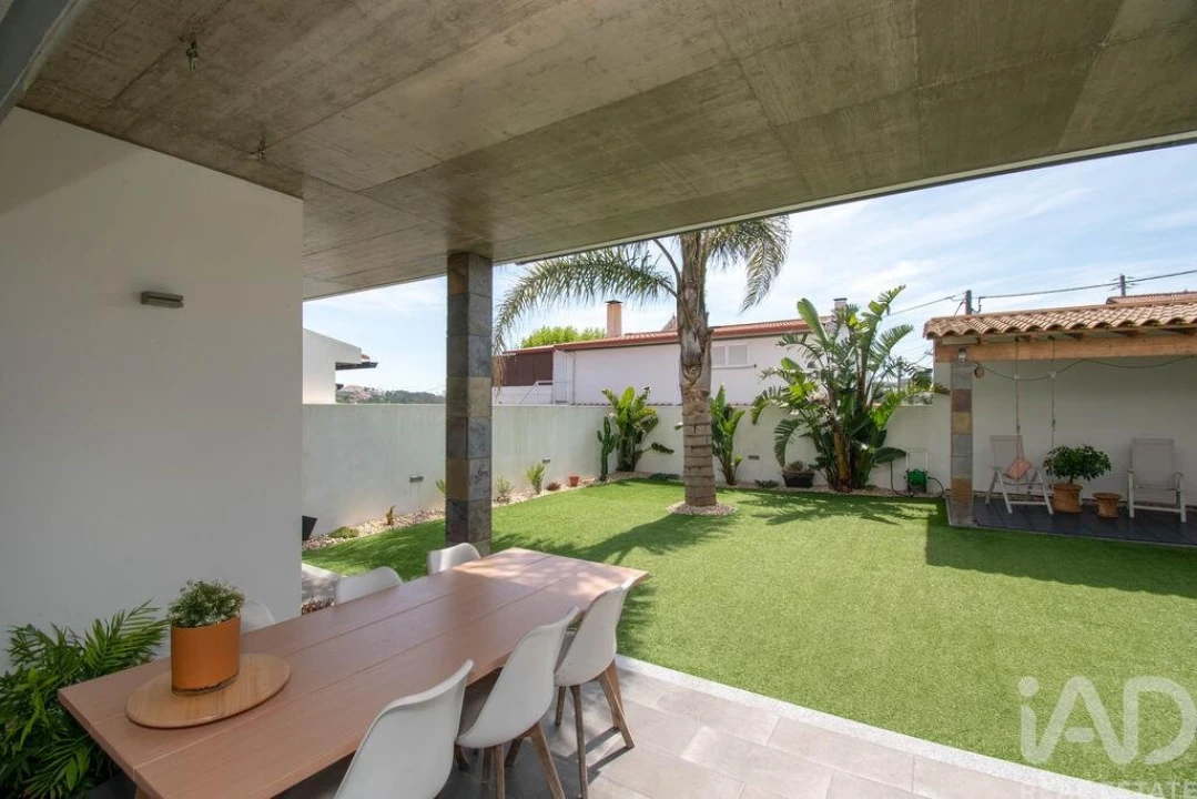 Moradia T4 para Venda em Leiria, Pousos, Barreira e Cortes Foto 32
