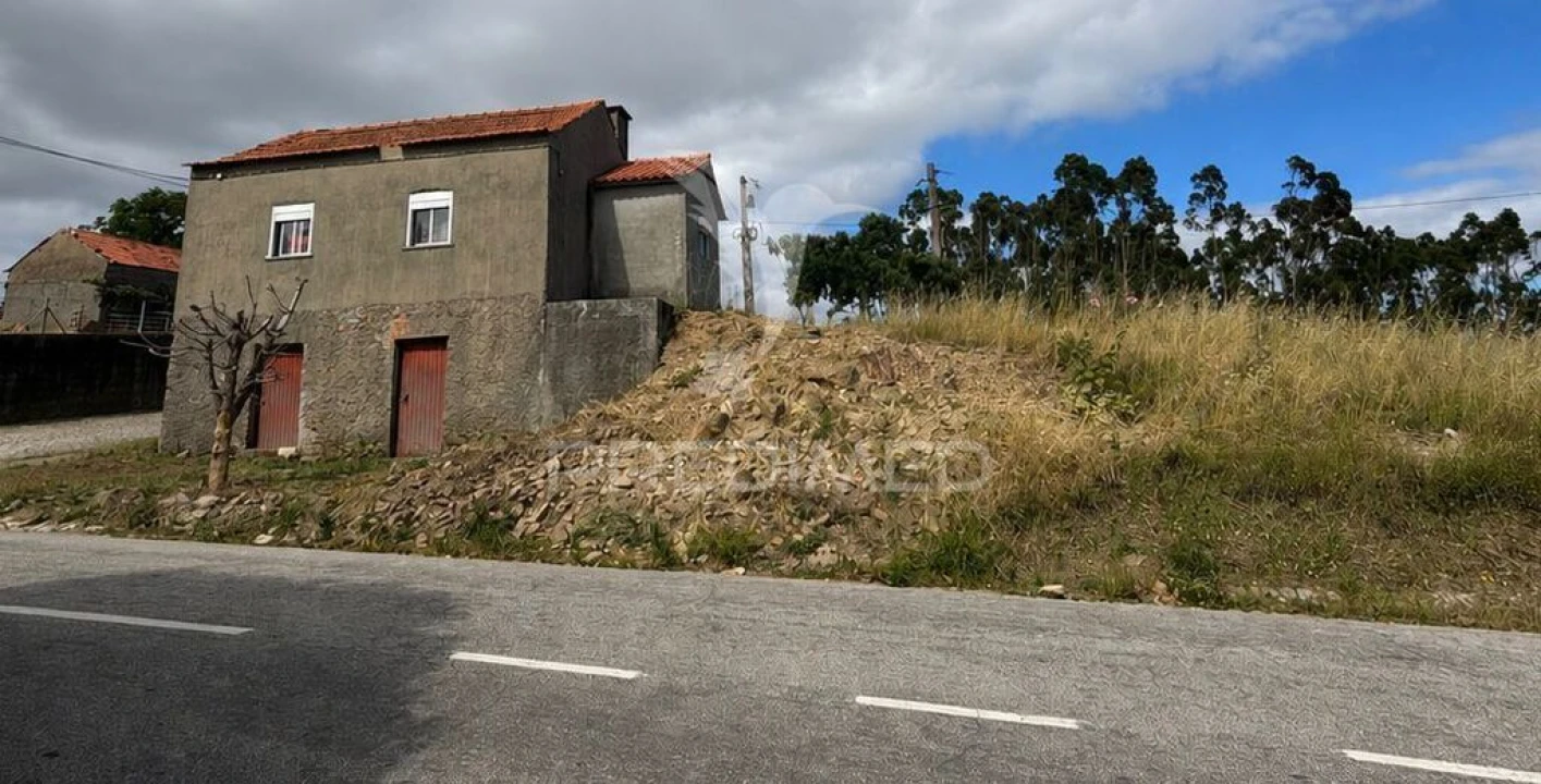 Moradia T2 para Venda em Arega Foto 2