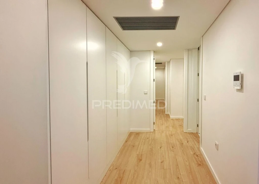 Apartamento T3 para Venda em Azurem Foto 5