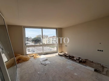 Apartamento T3 para Venda em Lordelo do Ouro e Massarelos