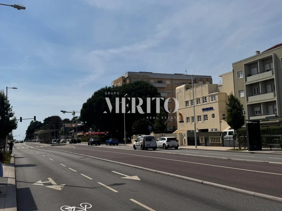 Apartamento T3 para Venda em Lordelo do Ouro e Massarelos Foto 14