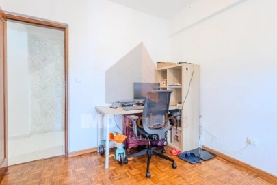 Apartamento T3 para Venda em Romeira e Várzea