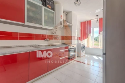 Apartamento T3 para Venda em Romeira e Várzea
