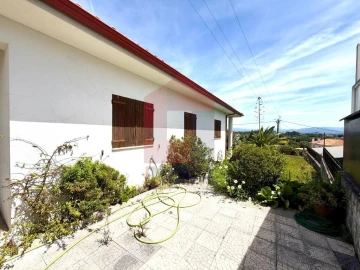 Moradia T3 para Venda em Cabanelas