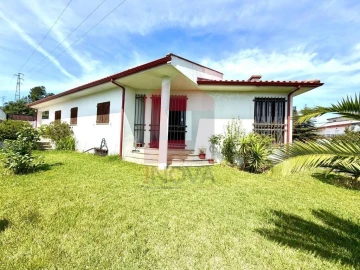 Moradia T3 para Venda em Cabanelas