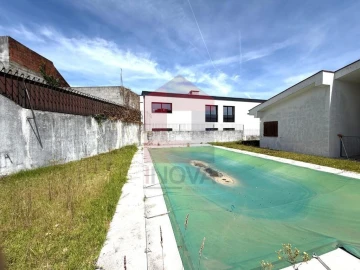 Moradia T3 para Venda em Cabanelas