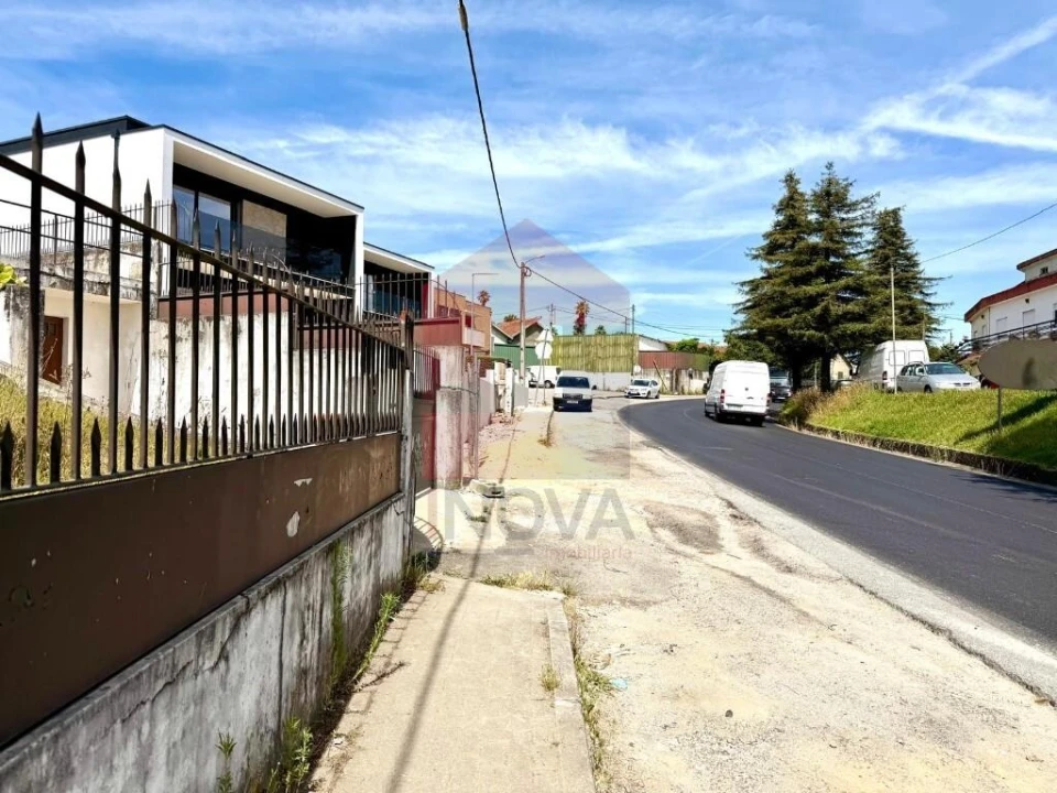 Moradia T3 para Venda em Cabanelas Foto 35
