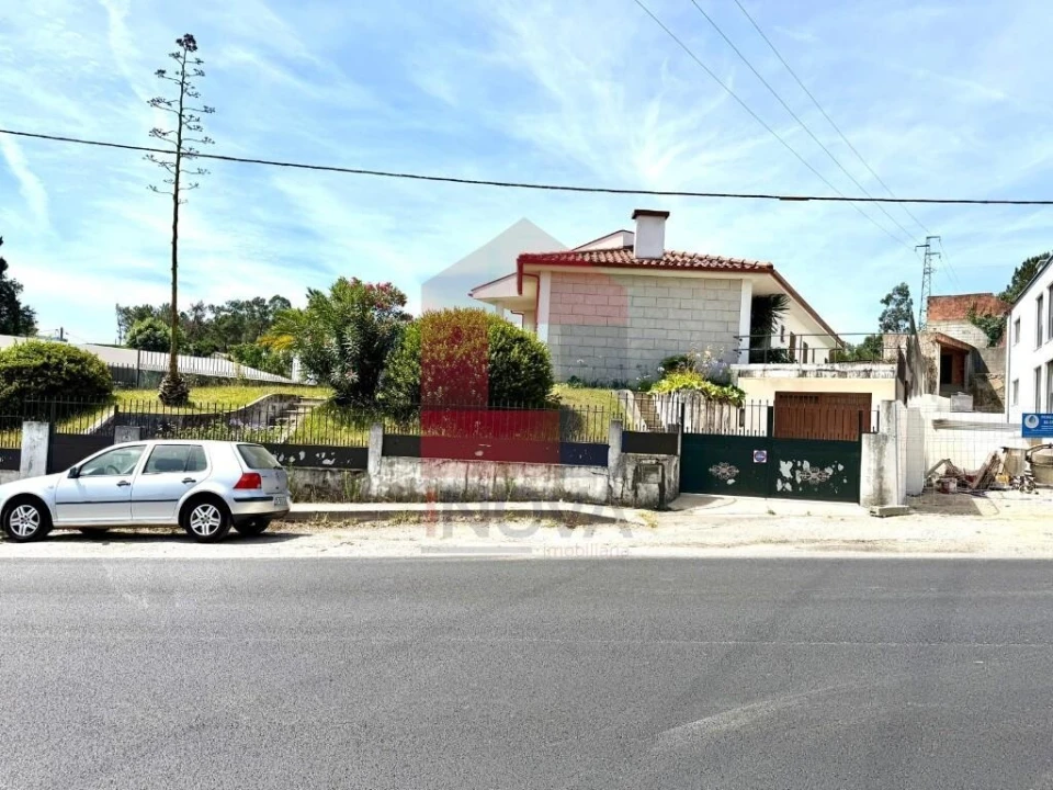 Moradia T3 para Venda em Cabanelas Foto 37