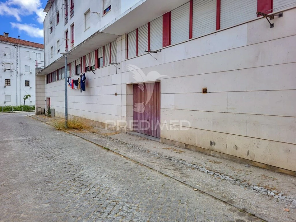 Garagem para Venda em Malagueira e Horta das Figueiras Foto 9