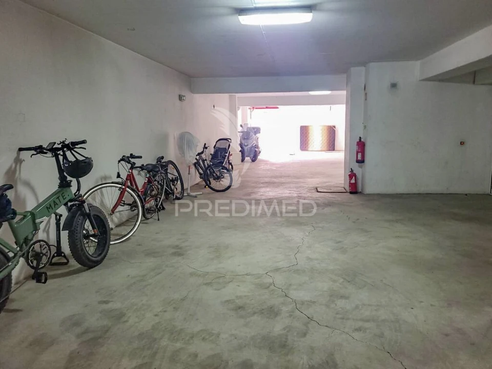 Garagem para Venda em Malagueira e Horta das Figueiras Foto 6