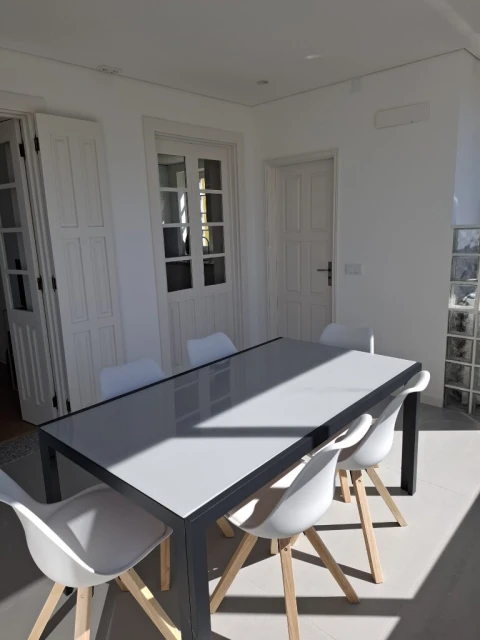 Quarto para Arrendamento em Oliveira, São Paio e São Sebastião